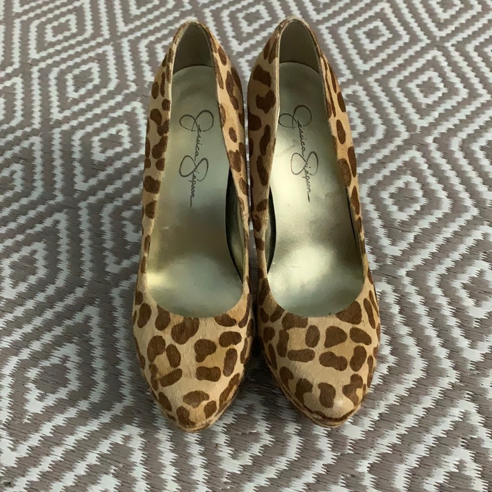 Jessica Simpson heels size 8